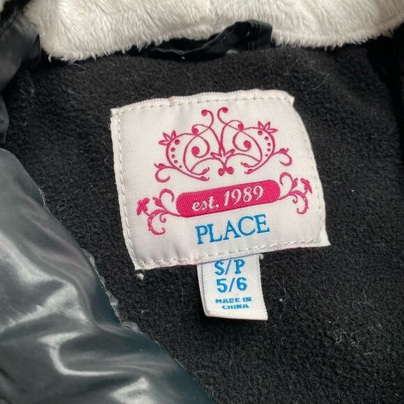 Children’s PLACE | Hooded Puff Vest - Picture 2 of 3